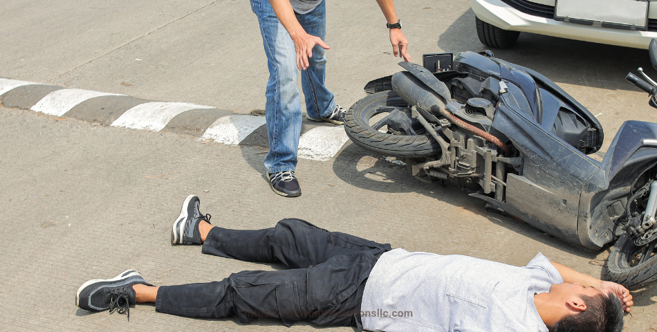Thorough Analysis of Motorcycle Lane Change Accidents: A Guide for Attorneys